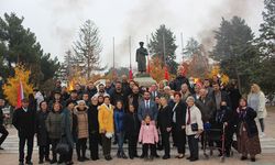 CHP, Ata'yı saygı ve özlemle andı