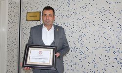 TSO Başkanı İlhan Ambarkütükoğlu mazbatasını aldı