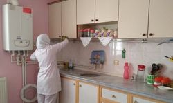 Çorum Belediyesi yaşlı vatandaşların evlerini temizliyor