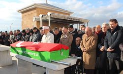 Adnan Türkoğlu gözyaşları arasında toprağa verildi