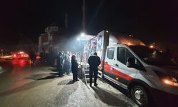 Çorum Belediyesi, Afşin'de depremzedelere sıcak çorba ikram ediyor