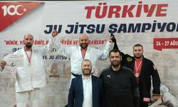 Ju jitsu Türkiye Şampiyonası’nda İrfan Sönmez'den 2 altın madalya