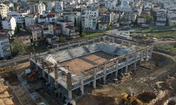 Çayırova'da Kapalı Spor Salonu’nda çalışmalar tam gaz