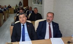 İl Genel Meclisi’nde MHP’li üyelerden “CHP’ye kurtarma operasyonu” iddiası
