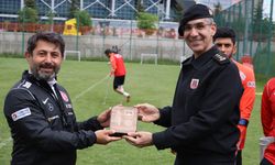 İl Jandarma Komutanı Çetinkaya'dan Ampute Milli Takımı'na destek