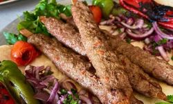 Bir daha dışarıda yemeyeceksiniz: Restaurant kalitesinde Adana Dürüm tarifi