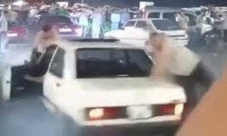 Konya Merkezde Akıllara Durgunluk Veren Olay: Drift Yapan Araç İki Yolcuyu Savurdu!