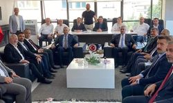 AK Parti ve CHP teşkilatları arasında karşılıklı bayramlaşma