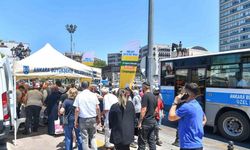 Ankara Büyükşehir Belediyesi'nden Vatandaşlara Ücretsiz Soğuk Limonata