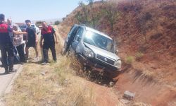 Çorum-Sungurlu Karayolunda Kaza: Su Kanalına Uçan Araçta 2 Yaralı!