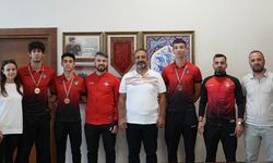 Çorum Belediyesi Sporcularından Karate Şampiyonasında Tarihi Başarı