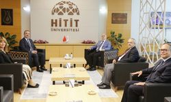 Çorum Valisi Zülkif Dağlı, Hitit Üniversitesi Rektörü Prof. Dr. Öztürk’e Veda Ziyaretinde Bulundu