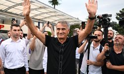 Trabzonspor'un anlaşmaya vardığı teknik direktör Şenol Güneş, Trabzon'a geldi: