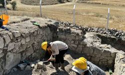 Çorum Kalehisar’da Kazı Çalışmaları! Üniversite Öğrencileri Gönüllü Katıldı