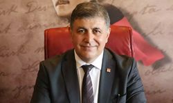 Cemil Tugay kimdir? İzmir Büyükşehir Belediye Başkanı kaç yaşında, nereli?