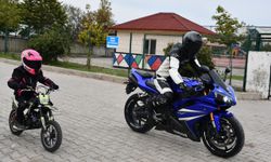 Vezirköprülü baba ile oğlu, motosiklet yarış lisansı aldı