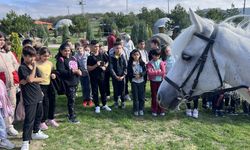 Çorumlu Obası’nda Öğrenciler Hem At Biniyor Hem El Sanatlarıyla Buluşuyor