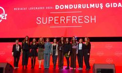 Türkiye’nin “Lovemark”ı SuperFresh, ödülüyle buluştu