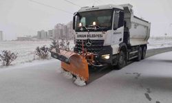 Yozgat’ta yoğun kar yağışı sonrası Sorgun Belediyesi kar temizleme mesaisinde