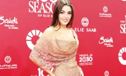 Hande Erçel ve Hollywood Yıldızları Riyad’da Elie Saab’ın 45. yılını kutladı!