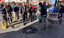 Sungurlu'da yol güvenliği için rögar kapaklarına müdahale