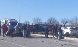 Çorum'dan acı haber! Otomobil ile hafif ticari araç çarpıştı: 1 ölü, 3 yaralı