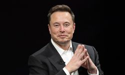 Elon Musk 400 milyar dolarlık servetle tarihe geçti