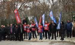 Çorum'un bu lisesinde park krizi! Bahçe parka çevrildi, spor malzemeleri söküldü!