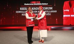 Çorum Kızılay Kadın Kollarına uluslararası 'Kırmızı Yelek' ödülü