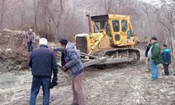 Çorum'un bu ilçesinde iki köyü birbirine bağlayan yol yarım asır sonra yeniden yapılıyor