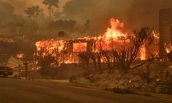 Güney California alevler altında: Los Angeles ve çevresi tehlikede!