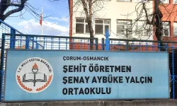 Osmancık’ta karne heyecanı: Tören Şehit Öğretmen Şenay Aybüke Yalçın Ortaokulu’nda