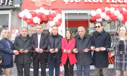 Adıyamanlı Erkan Usta Çiğ Köftecisi'nin yeni şubesi açıldı