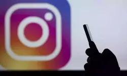 Instagram çöktü mü? Resmi açıklama geldi mi? Instagram ne zaman düzelir?