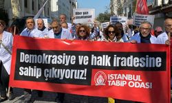 İstanbul Tabip Odası Saraçhane yürüyüşü: “Demokrasiye ve Halk İradesine Sahip Çıkıyoruz”