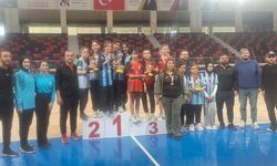 Masa Tenisinde büyük başarı: Osmancık Meliha Rıfat Göbel Ortaokulu Çorum İl ikincisi oldu