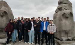 Çorum’da lise öğrencileri tarihi alanları gezdi