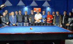 Çorum’da 3 bant bilardo heyecanı: Finalde nefesler tutuldu