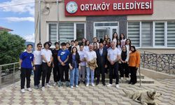 Başkan İsbir'den Başöğretmen Anadolu Lisesi öğrencilerine Ortaköy gezisi