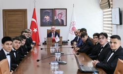 “Genç Sesler” Türkiye Şampiyonu oldu! Başarılarını Vali Ali Çalgan ile paylaştılar