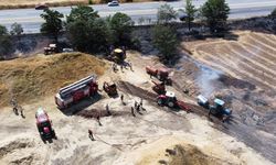 70 dönüm bir anda kül oldu: Çorum'daki anız yangınından korkutan görüntüler