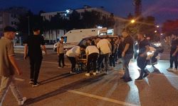 Çorum'da hafif ticari araç ile motosiklet çarpıştı: Sürücü hastaneye kaldırıldı