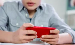Hollanda’da sınıfta telefon yasağı işe yaradı: Öğrencilerde çarpıcı gelişmeler