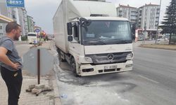 Çorum’da hareketli anlar: Tır yangını büyümeden söndürüldü