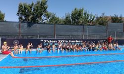 Çorum'da spora yeni adım: Portatif havuzla çocuklar yüzme öğreniyor