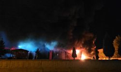 Çorum'da tekstil fabrikasında yangın çıktı