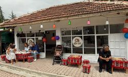 Tarihin kalbinde otantik mola: Alacahöyük’te Köy Evi Cafe hizmete açıldı