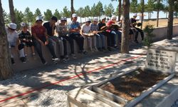 Alaca'da Kur’an kursu öğrencilerinden şehitlik ziyareti