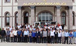Anız yangınları ve içme suyu masadaydı: Alaca’da muhtarlarla kritik toplantı