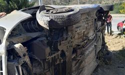 Çorum’da trafik kazası: Takla atan araçtan yaralı kurtuldular